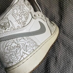 30th Anniversary Jordan 1 Mids (RESTORATION NEEDED) Read Description